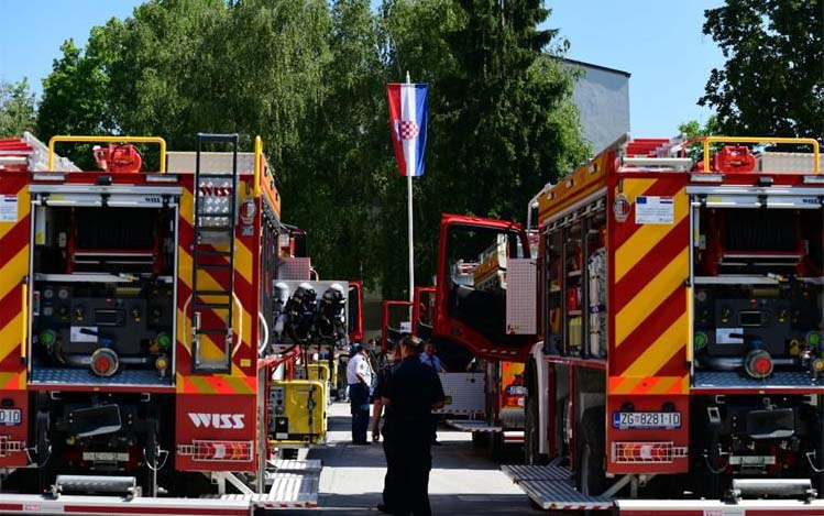 Slika /slike/mup dodjela vozila 17.6.2021..jpg